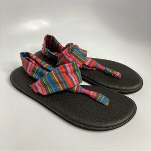 Sanuk multicolored sling back sandals size 10